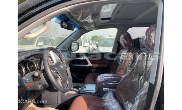 Buy Import Toyota Land Cruiser Black Car in Import - Dubai in Central Buy Import Toyota Land Cruiser Black Car in Import - Dubai in Central