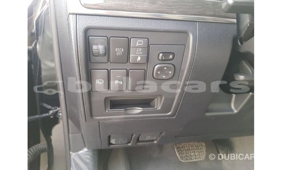 Acheter Import Voiture Toyota Land Cruiser Noir à Import - Dubai, Central Acheter Import Voiture Toyota Land Cruiser Noir à Import - Dubai, Central