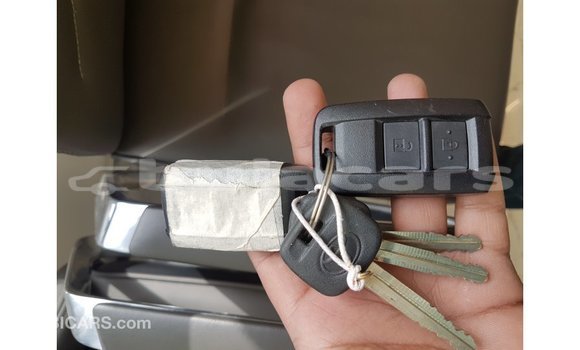 Buy Import Toyota Land Cruiser Beige Car in Import - Dubai in Central Buy Import Toyota Land Cruiser Beige Car in Import - Dubai in Central