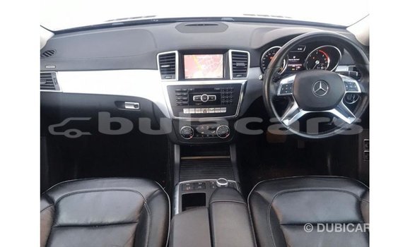 Buy Import Mercedes-Benz 190 Red Car in Import - Dubai in Central Buy Import Mercedes-Benz 190 Red Car in Import - Dubai in Central