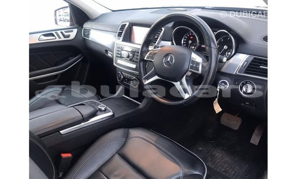 Buy Import Mercedes-Benz 190 Red Car in Import - Dubai in Central Buy Import Mercedes-Benz 190 Red Car in Import - Dubai in Central
