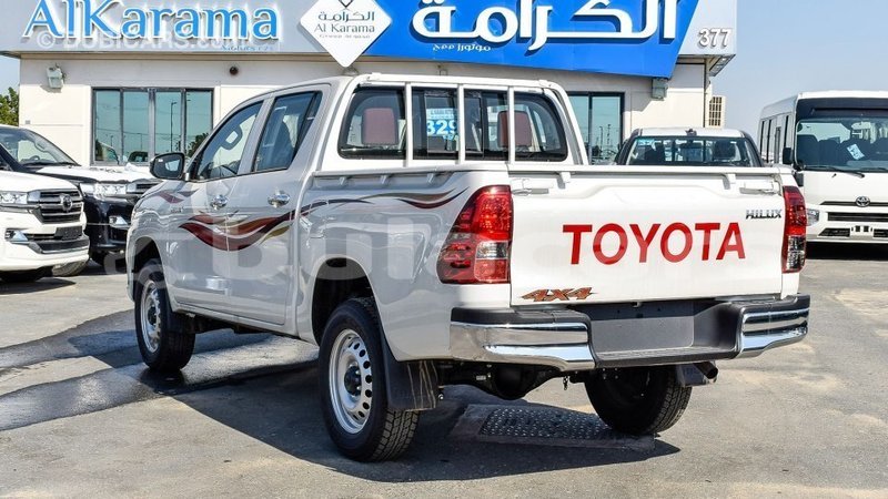 Big with watermark toyota hilux central import dubai 6861