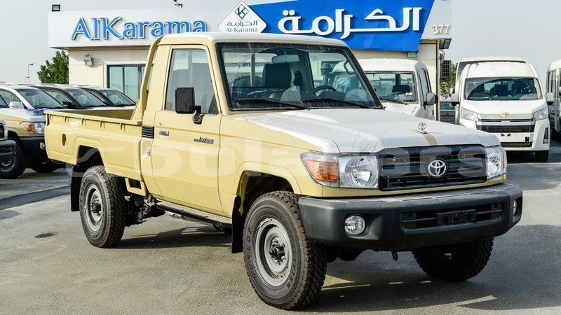 Big with watermark toyota land cruiser central import dubai 6866