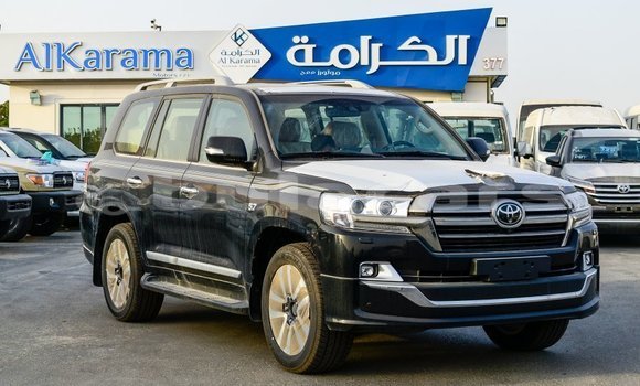 Buy Import Toyota Land Cruiser Black Car in Import - Dubai in Central Buy Import Toyota Land Cruiser Black Car in Import - Dubai in Central