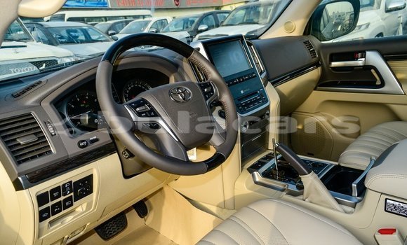 Buy Import Toyota Land Cruiser Black Car in Import - Dubai in Central Buy Import Toyota Land Cruiser Black Car in Import - Dubai in Central