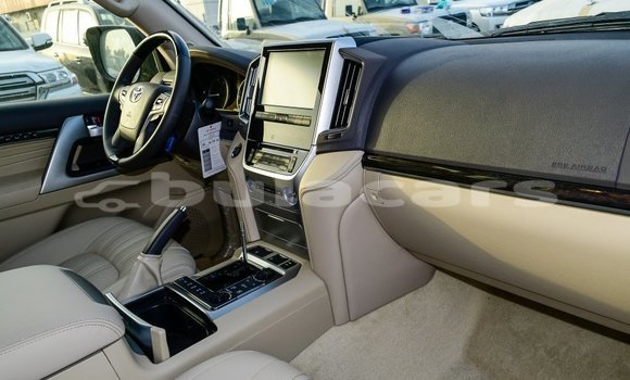 Buy Import Toyota Land Cruiser Black Car in Import - Dubai in Central Buy Import Toyota Land Cruiser Black Car in Import - Dubai in Central