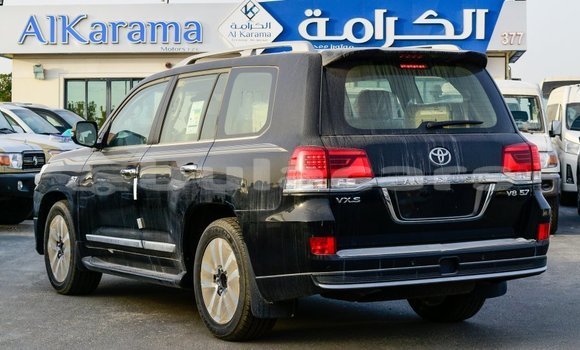 Buy Import Toyota Land Cruiser Black Car in Import - Dubai in Central Buy Import Toyota Land Cruiser Black Car in Import - Dubai in Central