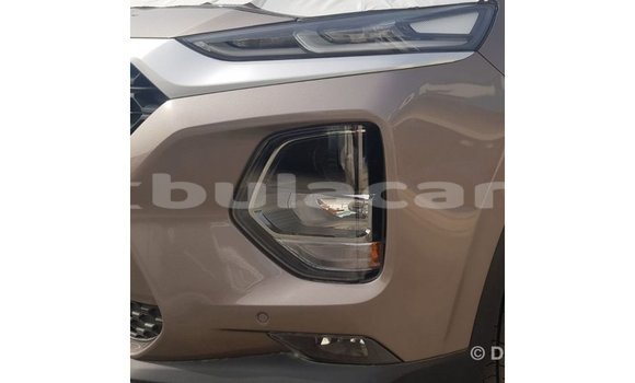 Buy Import Hyundai Santa Fe Other Car in Import - Dubai in Central Buy Import Hyundai Santa Fe Other Car in Import - Dubai in Central