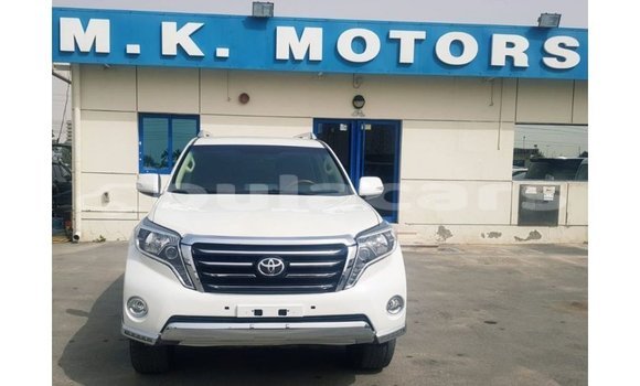 Buy Import Toyota Land Cruiser White Car in Import - Dubai in Central Buy Import Toyota Land Cruiser White Car in Import - Dubai in Central