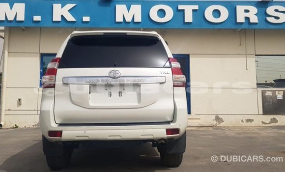 Buy Import Toyota Land Cruiser White Car in Import - Dubai in Central Buy Import Toyota Land Cruiser White Car in Import - Dubai in Central