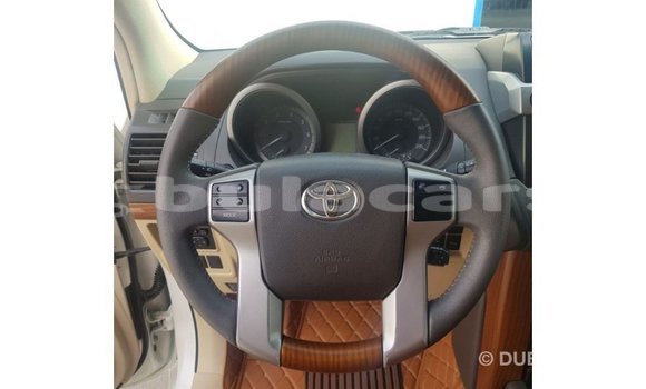 Buy Import Toyota Land Cruiser White Car in Import - Dubai in Central Buy Import Toyota Land Cruiser White Car in Import - Dubai in Central