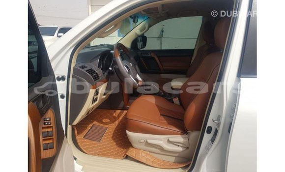 Buy Import Toyota Land Cruiser White Car in Import - Dubai in Central Buy Import Toyota Land Cruiser White Car in Import - Dubai in Central