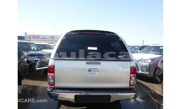 Buy Import Toyota Hilux Grey Car in Import - Dubai in Central Buy Import Toyota Hilux Grey Car in Import - Dubai in Central