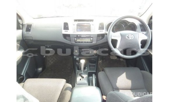 Buy Import Toyota Hilux White Car in Import - Dubai in Central Buy Import Toyota Hilux White Car in Import - Dubai in Central