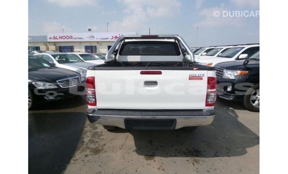 Buy Import Toyota Hilux White Car in Import - Dubai in Central Buy Import Toyota Hilux White Car in Import - Dubai in Central