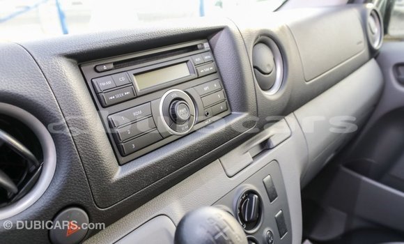 Acheter Import Voiture Nissan Urvan Blanc à Import - Dubai, Central Acheter Import Voiture Nissan Urvan Blanc à Import - Dubai, Central