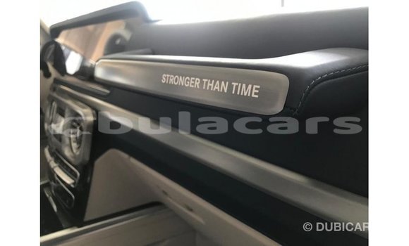 Acheter Import Voiture Mercedes-Benz 190 Blanc à Import - Dubai, Central Acheter Import Voiture Mercedes-Benz 190 Blanc à Import - Dubai, Central