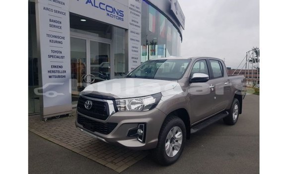 Buy Import Toyota Hilux Grey Car in Import - Dubai in Central Buy Import Toyota Hilux Grey Car in Import - Dubai in Central