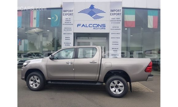 Buy Import Toyota Hilux Grey Car in Import - Dubai in Central Buy Import Toyota Hilux Grey Car in Import - Dubai in Central