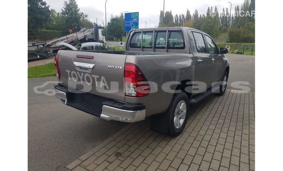 Buy Import Toyota Hilux Grey Car in Import - Dubai in Central Buy Import Toyota Hilux Grey Car in Import - Dubai in Central