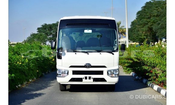 Acheter Import Voiture Toyota Coaster Blanc à Import - Dubai, Central Acheter Import Voiture Toyota Coaster Blanc à Import - Dubai, Central