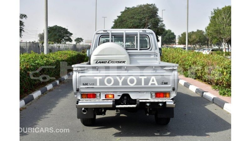 Big with watermark toyota land cruiser central import dubai 6955