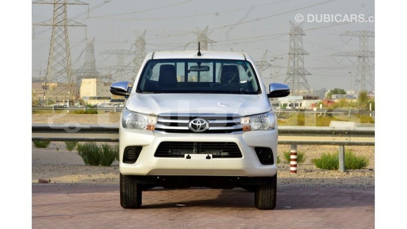 Big with watermark toyota hilux central import dubai 6957