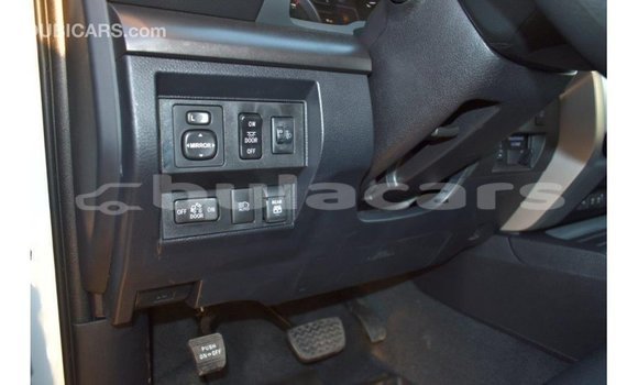Acheter Import Voiture Toyota Tundra Blanc à Import - Dubai, Central Acheter Import Voiture Toyota Tundra Blanc à Import - Dubai, Central