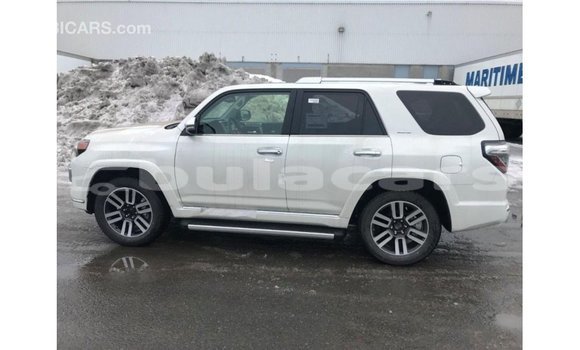 Buy Import Toyota 4Runner White Car in Import - Dubai in Central Buy Import Toyota 4Runner White Car in Import - Dubai in Central