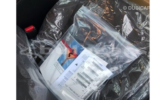 Buy Import Toyota 4Runner White Car in Import - Dubai in Central Buy Import Toyota 4Runner White Car in Import - Dubai in Central