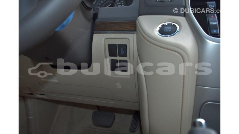 Big with watermark toyota land cruiser central import dubai 6964