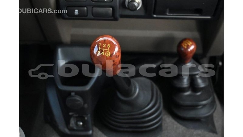 Big with watermark toyota land cruiser central import dubai 6970