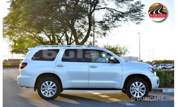 Acheter Import Voiture Toyota Sequoia Blanc à Import - Dubai, Central Acheter Import Voiture Toyota Sequoia Blanc à Import - Dubai, Central