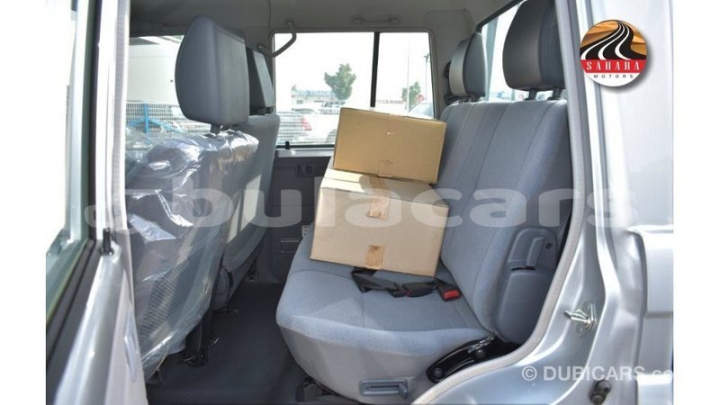 Big with watermark toyota land cruiser central import dubai 6972