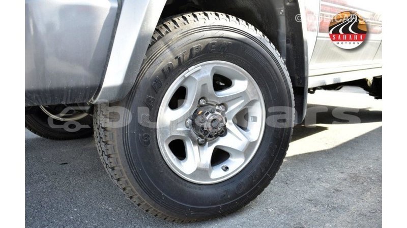 Big with watermark toyota land cruiser central import dubai 6972