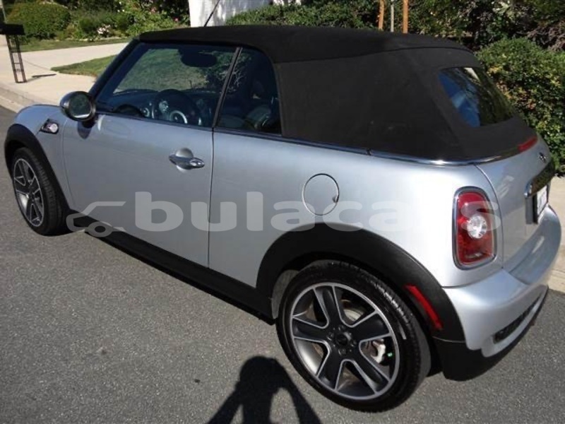 Big with watermark mini cooper central import dubai 6975