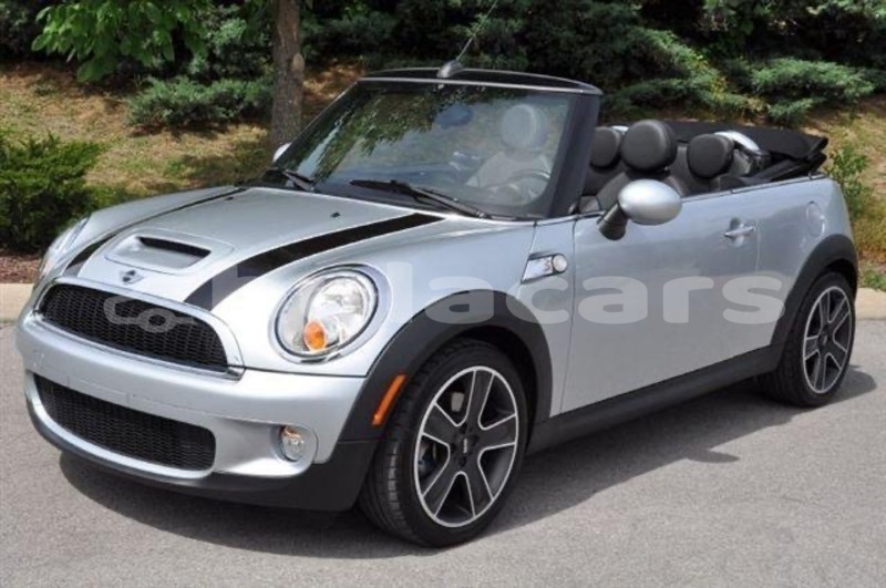 Big with watermark mini cooper central import dubai 6975