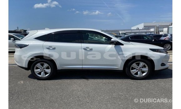 Buy Import Toyota Harrier White Car in Import - Dubai in Central Buy Import Toyota Harrier White Car in Import - Dubai in Central