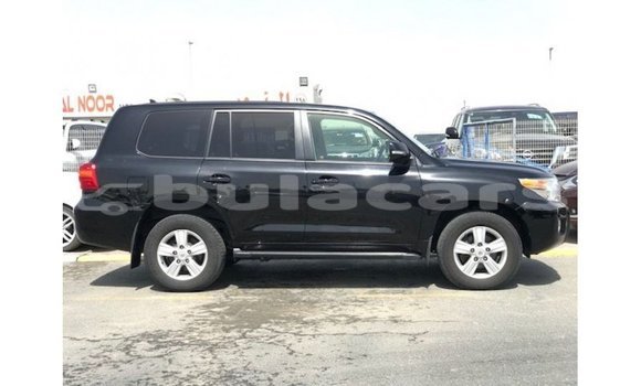 Buy Import Toyota Land Cruiser Black Car in Import - Dubai in Central Buy Import Toyota Land Cruiser Black Car in Import - Dubai in Central
