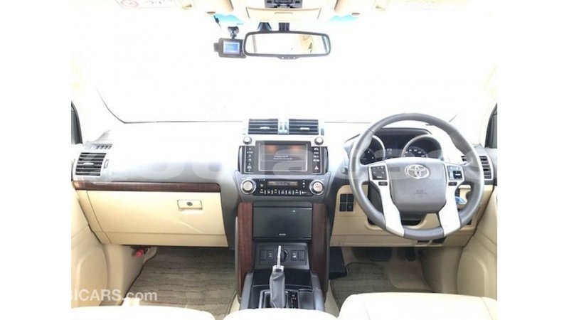 Big with watermark toyota prado central import dubai 6988