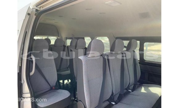 Buy Import Toyota Hiace White Car in Import - Dubai in Central Buy Import Toyota Hiace White Car in Import - Dubai in Central