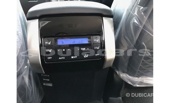 Acheter Import Voiture Toyota Prado Gris à Import - Dubai, Central Acheter Import Voiture Toyota Prado Gris à Import - Dubai, Central