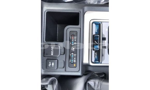 Acheter Import Voiture Toyota Prado Gris à Import - Dubai, Central Acheter Import Voiture Toyota Prado Gris à Import - Dubai, Central