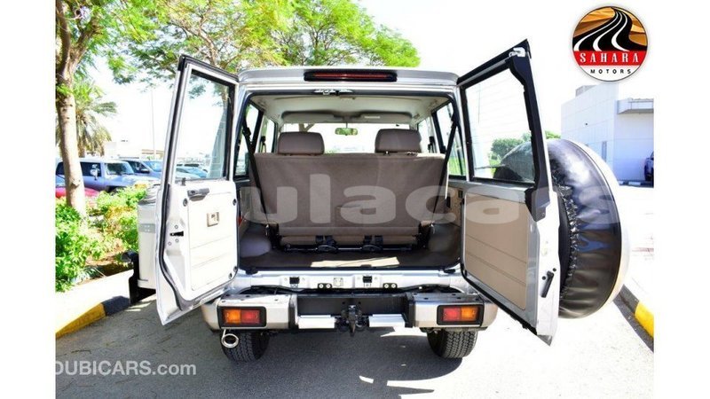 Big with watermark toyota land cruiser central import dubai 6997