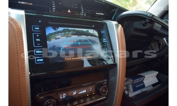 Acheter Import Voiture Toyota Fortuner Noir à Import - Dubai, Central Acheter Import Voiture Toyota Fortuner Noir à Import - Dubai, Central