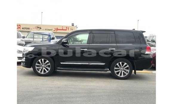 Buy Import Toyota Land Cruiser Black Car in Import - Dubai in Central Buy Import Toyota Land Cruiser Black Car in Import - Dubai in Central
