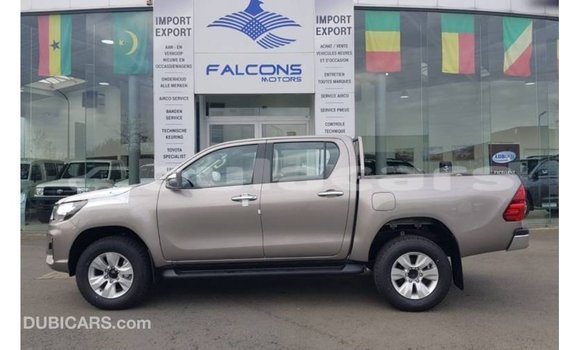 Buy Import Toyota Hilux Brown Car in Import - Dubai in Central Buy Import Toyota Hilux Brown Car in Import - Dubai in Central