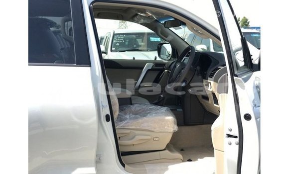 Buy Import Toyota Prado White Car in Import - Dubai in Central Buy Import Toyota Prado White Car in Import - Dubai in Central
