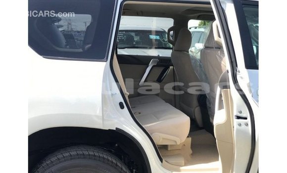 Buy Import Toyota Prado White Car in Import - Dubai in Central Buy Import Toyota Prado White Car in Import - Dubai in Central