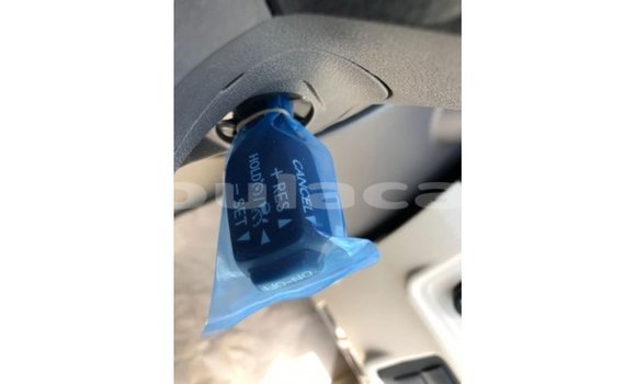 Buy Import Toyota Prado White Car in Import - Dubai in Central Buy Import Toyota Prado White Car in Import - Dubai in Central